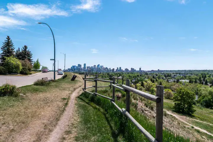St. Andrews Heights community in Calgary